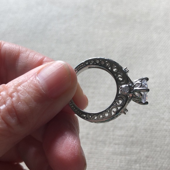 CZ ENGAGEMENT STYLE solitaire ring size 6 - Picture 13 of 13